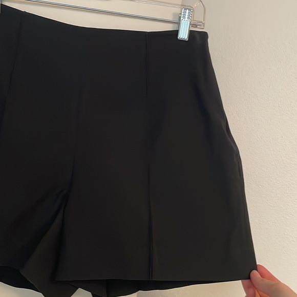 Diane Von Furstenberg black high waisted shorts - Picture 2 of 3